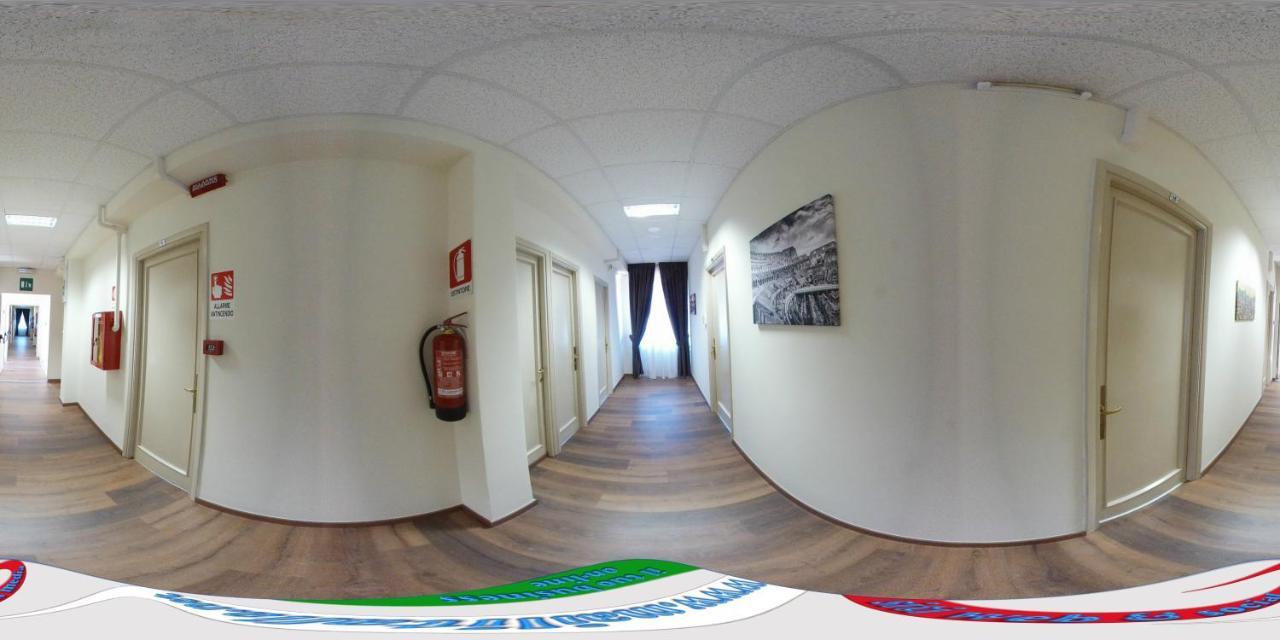Casa Per Ferie Suore Domenicane ローマ エクステリア 写真